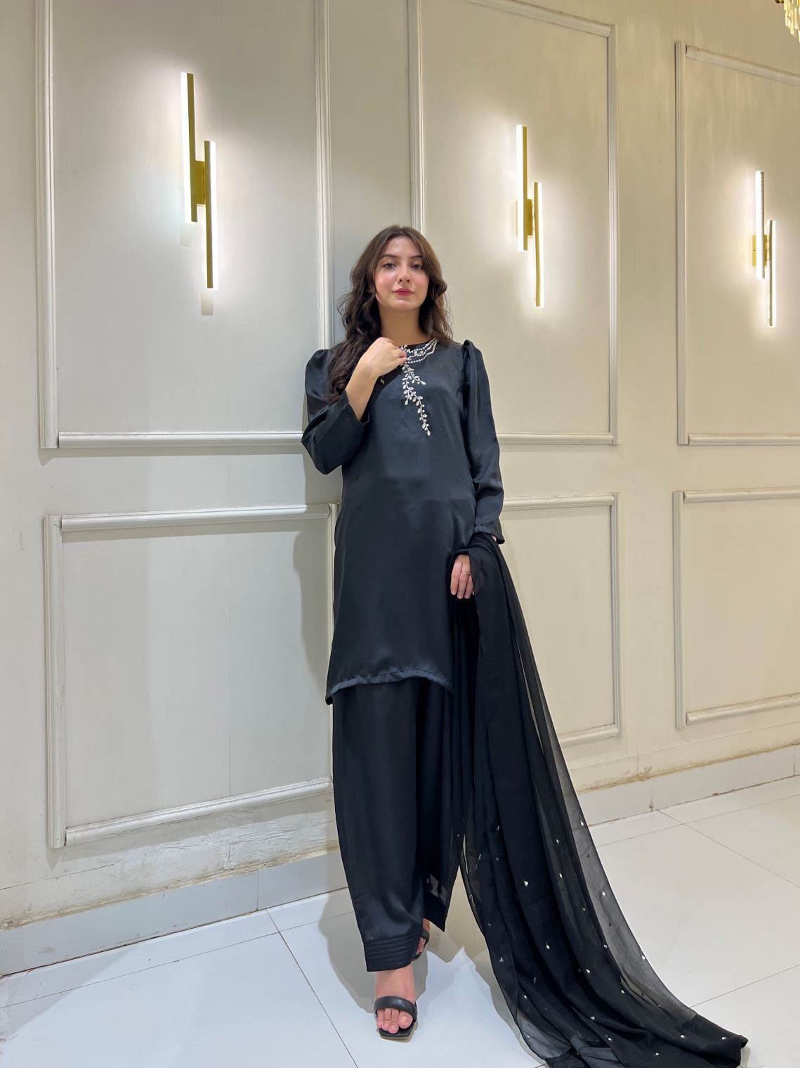 Noor-e-Nazakat